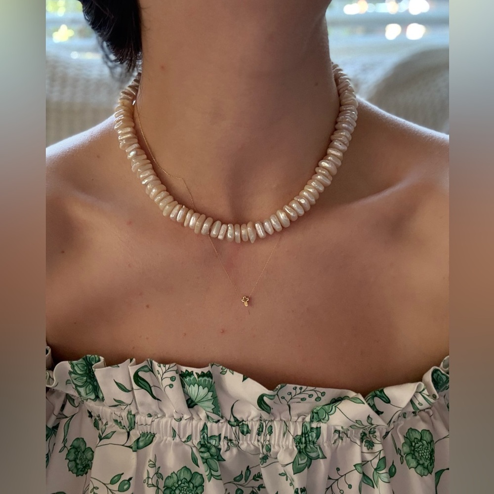 Beautiful Pearl Choker